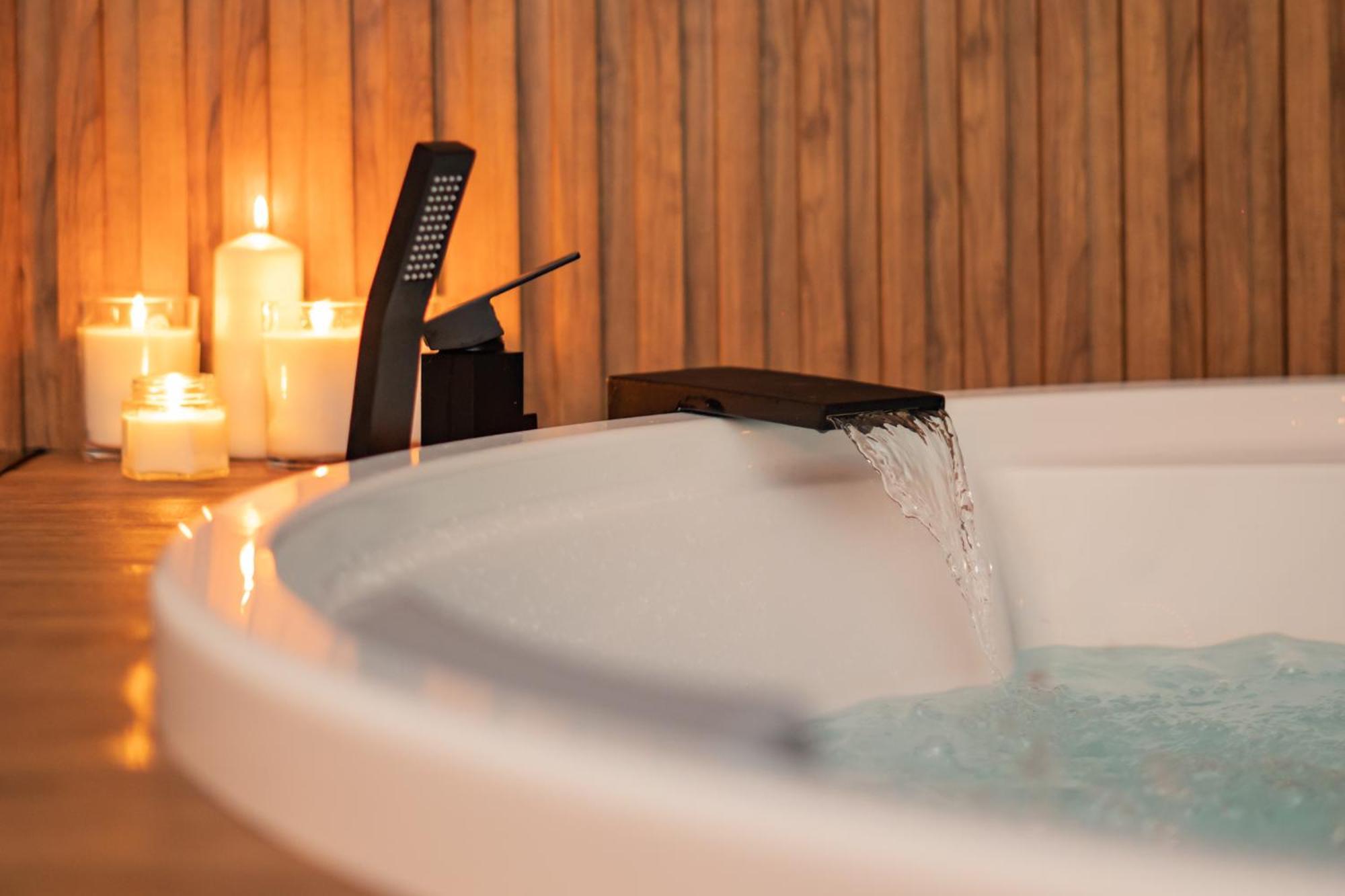Domus Herculaneum Jacuzzi Apartment Ercolano